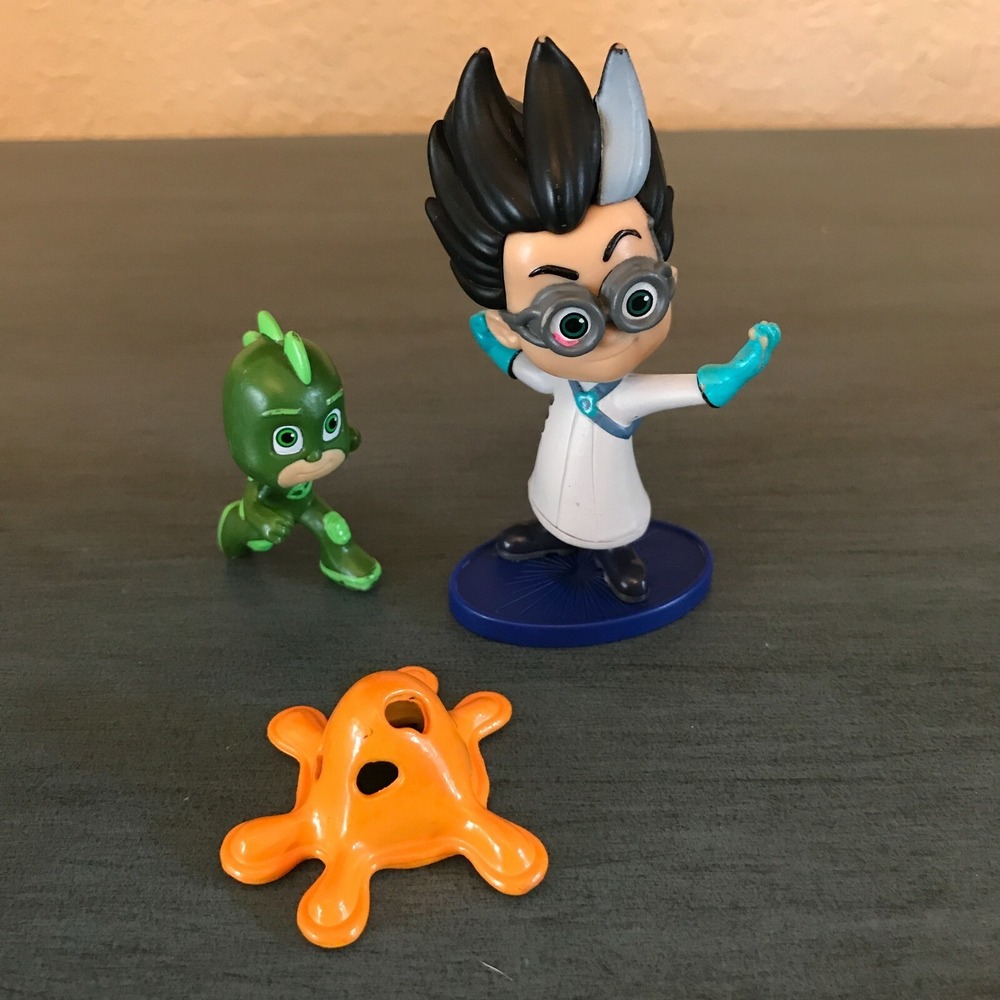 P.J. Masks ROMEO Evil Scientist GEKKO Action Figures